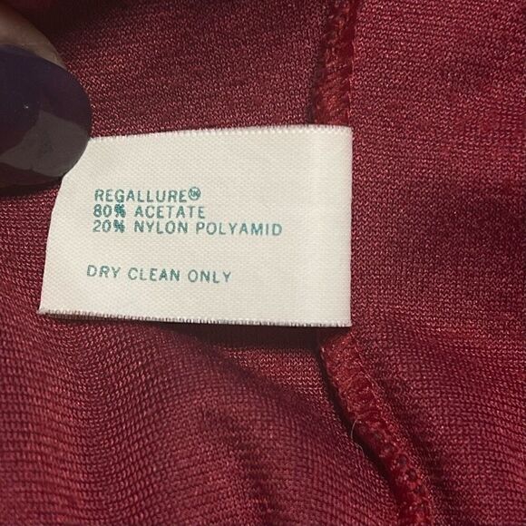 Vassarette Vintage Dark Red Velour Half Button Down Robe Sz M - Picture 12 of 13